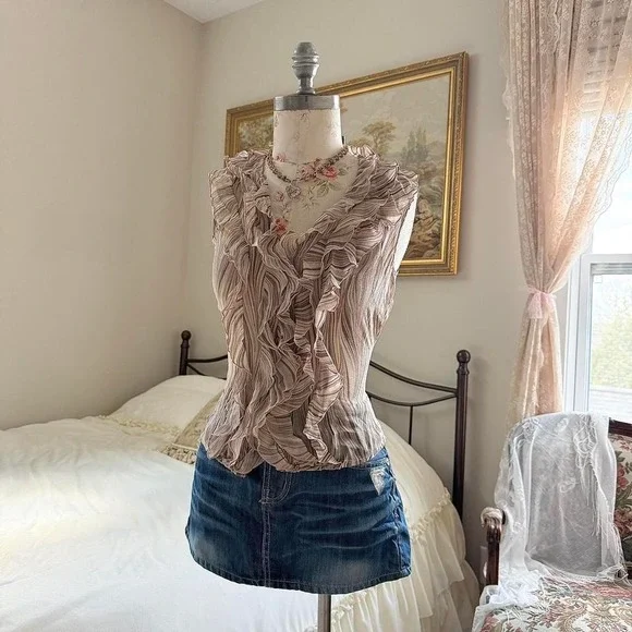 Y2K The Limited beige ruffle silk top size small - Picture 2 of 6